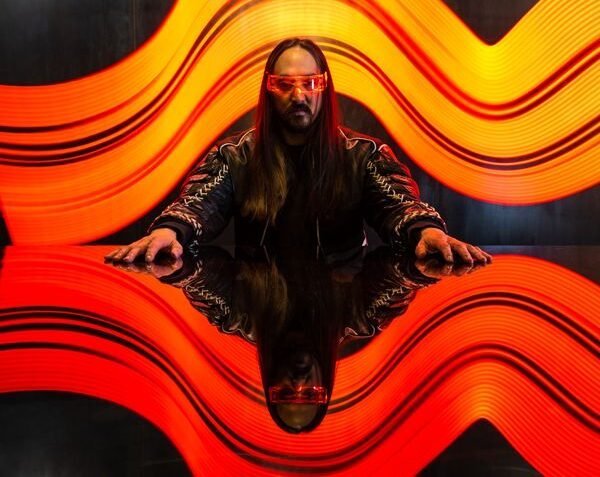 steve-aoki-grid-compressed-e1731960578983